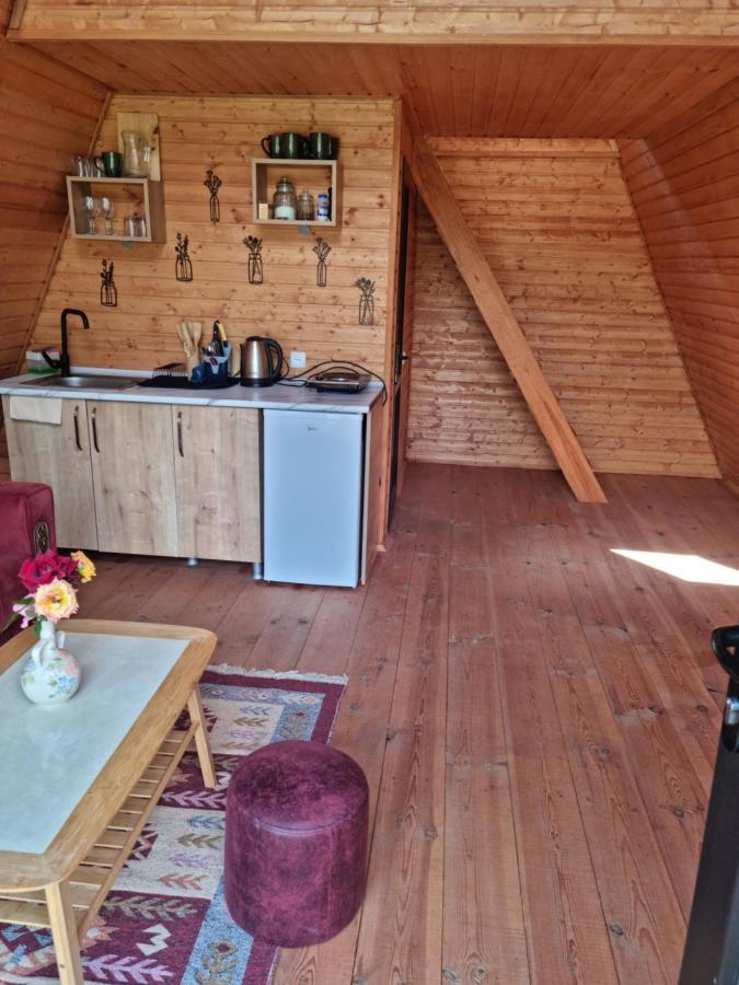 Apartment Cottage Tvishi *